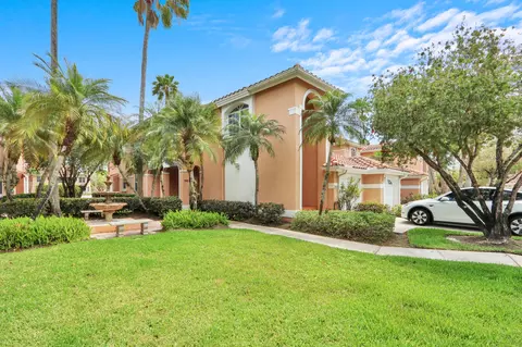 152 Legendary Cir, Palm Beach Gardens, FL 33418