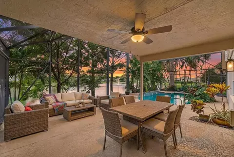 2525 Egret Lake Dr, Greenacres, FL 33413