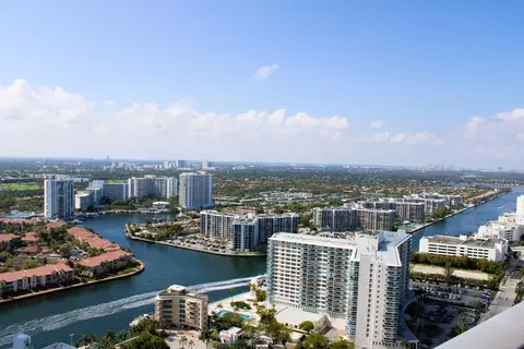 4111 S Ocean Dr #3011, Hollywood, FL 33019