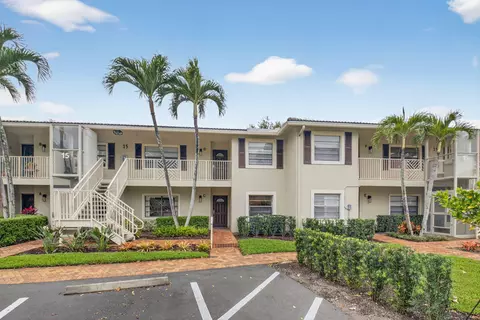 15 Stratford Dr #C, Boynton Beach, FL 33436