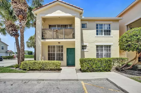 708 Belmont Pl, Boynton Beach, FL 33436