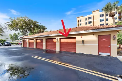 1200 Scotia Dr #404, Hypoluxo, FL 33462