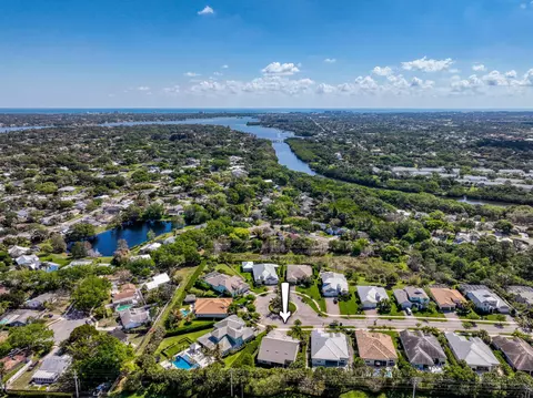 134 Shores Pointe Dr, Jupiter, FL 33458