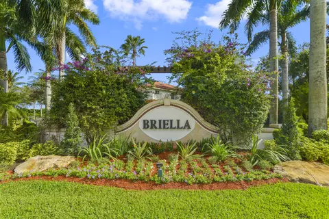 7329 Briella Dr, Boynton Beach, FL 33437