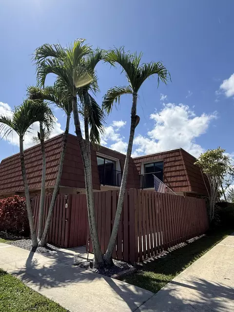1420 Augusta Cir #125, Delray Beach, FL 33445