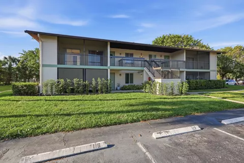 6286 Chasewood Dr #E, Jupiter, FL 33458