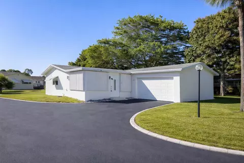 2613 SW Natura Ave, Deerfield Beach, FL 33441