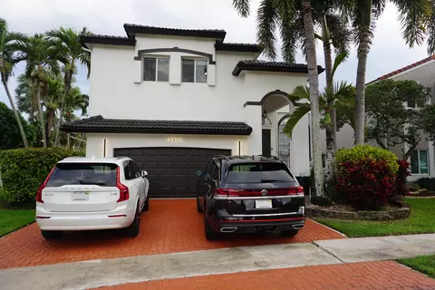 15604 SW 16th Ct, Pembroke Pines, FL 33027