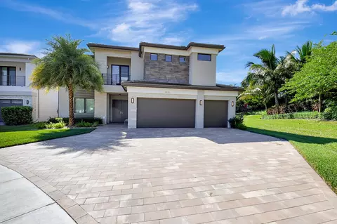 8870 Skyward St, Boca Raton, FL 33496