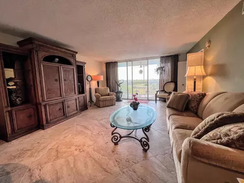 3080 N Course Dr #601, Pompano Beach, FL 33069