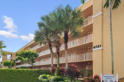 4721 E Lucerne Lakes Blvd E #744, Lake Worth, FL 33467