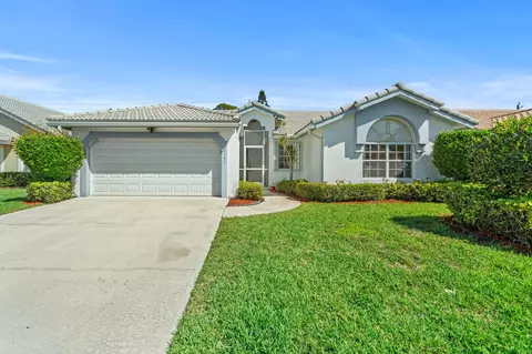 5197 Rosen Blvd, Boynton Beach, FL 33472