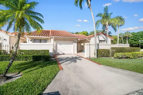 19961 Mona Cir, Boca Raton, FL 33434