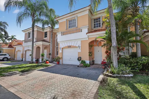 16266 SW 103rd Ter, Miami, FL 33196