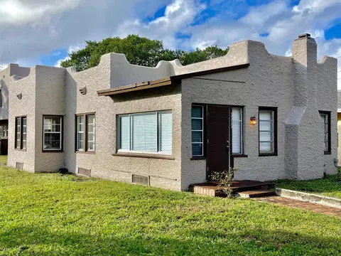 5555 Garden Ave, West Palm Beach, FL 33405