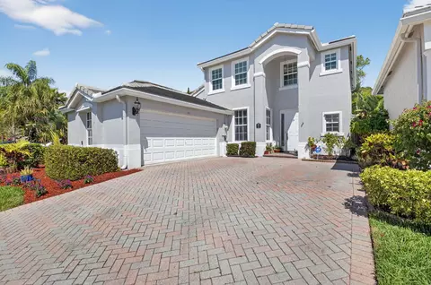 8111 Hampton Wood Dr, Boca Raton, FL 33433