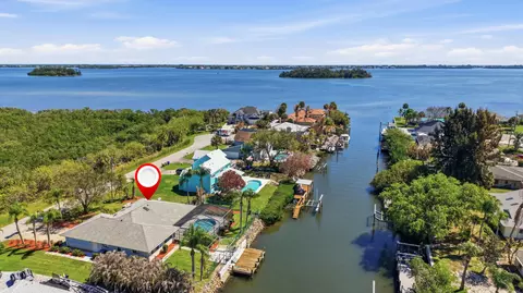 433 SE 12th St SE, Vero Beach, FL 32962