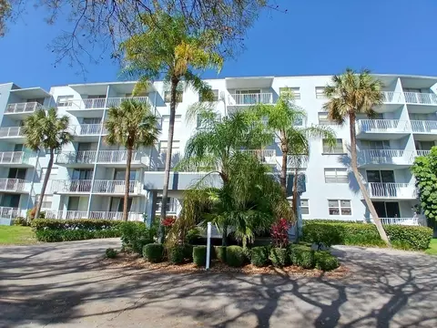 470 Executive Center Dr #4N, West Palm Beach, FL 33401
