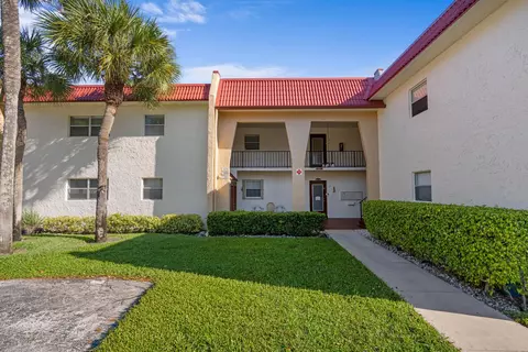 123 Lake Carol Dr, West Palm Beach, FL 33411