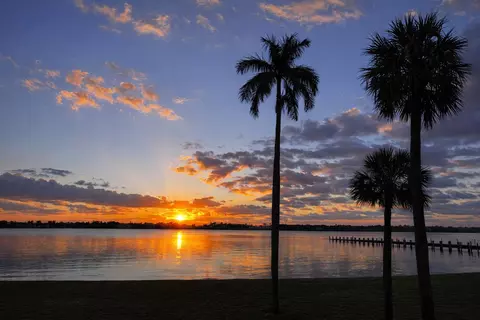 8200 Lakeshore Dr #202, Hypoluxo, FL 33462