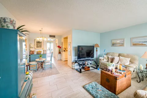 2905 Victoria Pl #G1, Coconut Creek, FL 33066