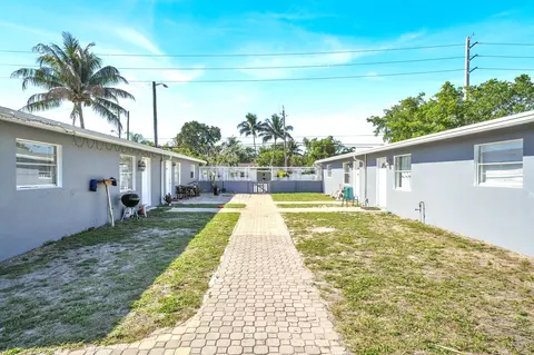 4733 Mulberry St, Lake Worth Beach, FL 33461