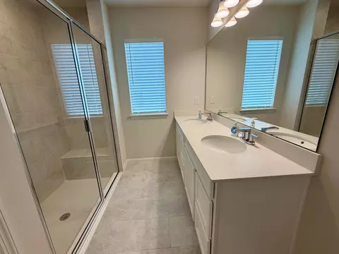 Bath - 3030 Ruby Fls Dr, Deland, FL 32724 photo 4 of 4