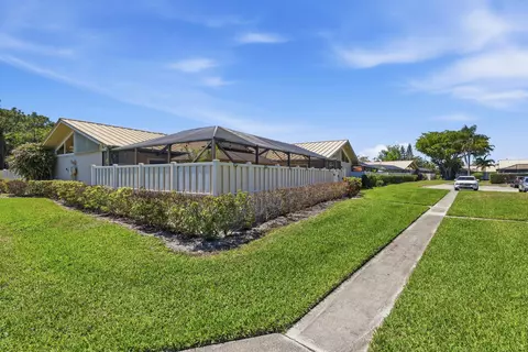 5460 Eagle Lake Dr #72B, Palm Beach Gardens, FL 33418