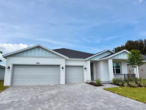 5605 Hampton Park Cir, Vero Beach, FL 32966
