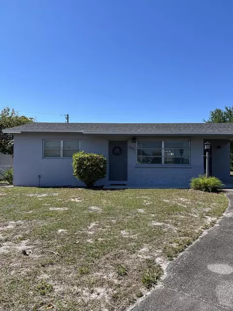 2890 Dolphin Cir, Palm Springs, FL 33406