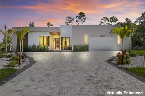 17107 W Sycamore Dr W, The Acreage, FL 33470