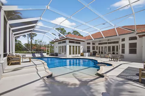 Exterior - 18764 SE Old Trail Dr, Jupiter, FL 33478 photo 11 of 24