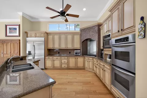 Kitchen - 18764 SE Old Trail Dr, Jupiter, FL 33478 photo 4 of 6