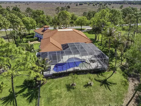 View/Area - 18764 SE Old Trail Dr, Jupiter, FL 33478 photo 12 of 13