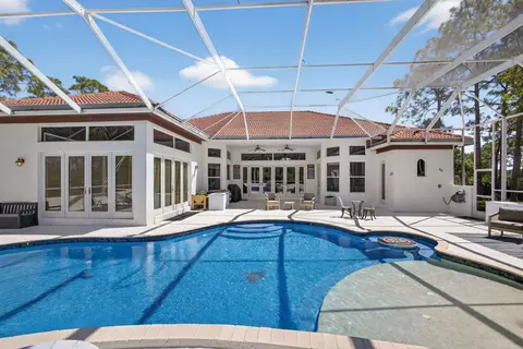 Exterior - 18764 SE Old Trail Dr, Jupiter, FL 33478 photo 10 of 24