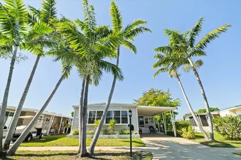 130 NW 53rd Ct, Pompano Beach, FL 33064