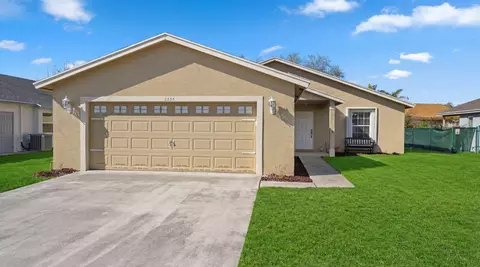 2553 SW Regency Rd, Stuart, FL 34997