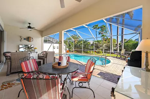 2215 SW Mayflower Dr, Palm City, FL 34990