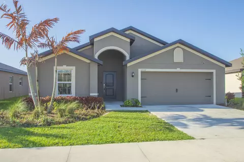 5532 Imagination Dr, Fort Pierce, FL 34947
