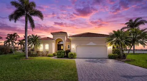 5902 Walnut Park Ln, Fort Pierce, FL 34951