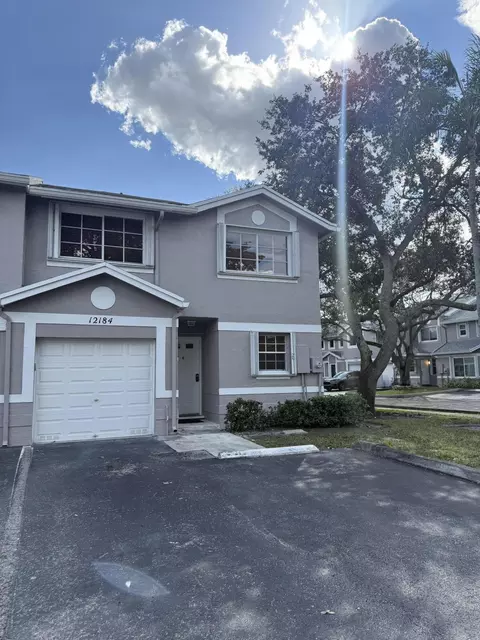 12184 SW 49th Pl, Cooper City, FL 33330