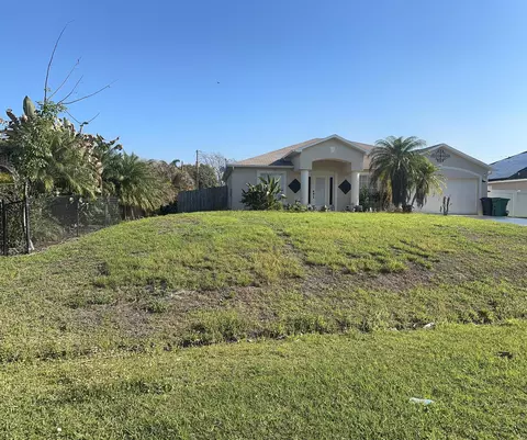 1481 SW Dow Ln, Port Saint Lucie, FL 34953