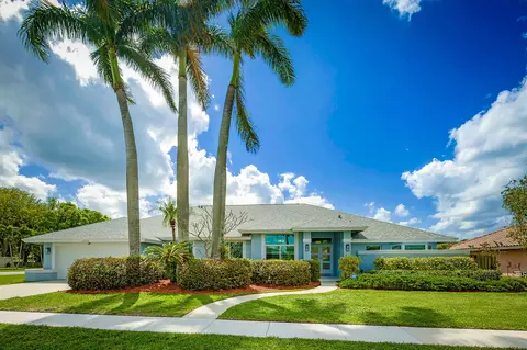 1583 Farmington Ave, Wellington, FL 33414