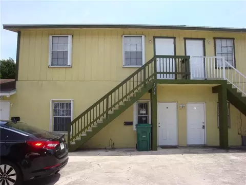 1633 W 28th St #B, Riviera Beach, FL 33404