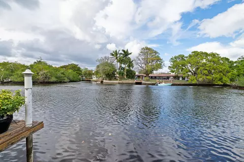 349 NE 29th St, Wilton Manors, FL 33334