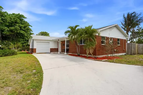 1509 W Rd, West Palm Beach, FL 33403