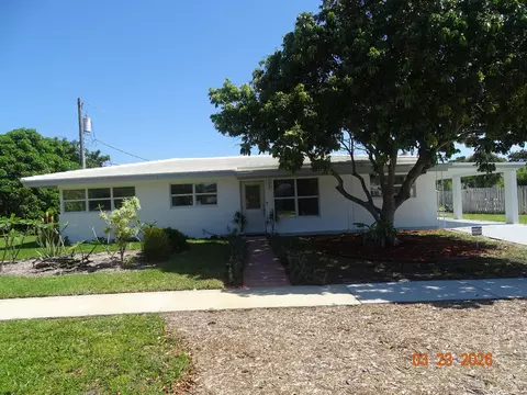 4822 NW 2nd Ter, Boca Raton, FL 33431