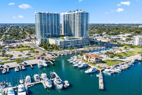 220 Lake Shore Dr #1125, Lake Park, FL 33403
