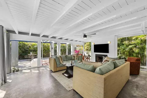 1500 SW 13th Ct, Fort Lauderdale, FL 33312