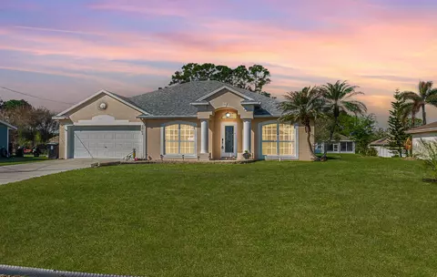 2062 SW Idaho Ln, Port Saint Lucie, FL 34953